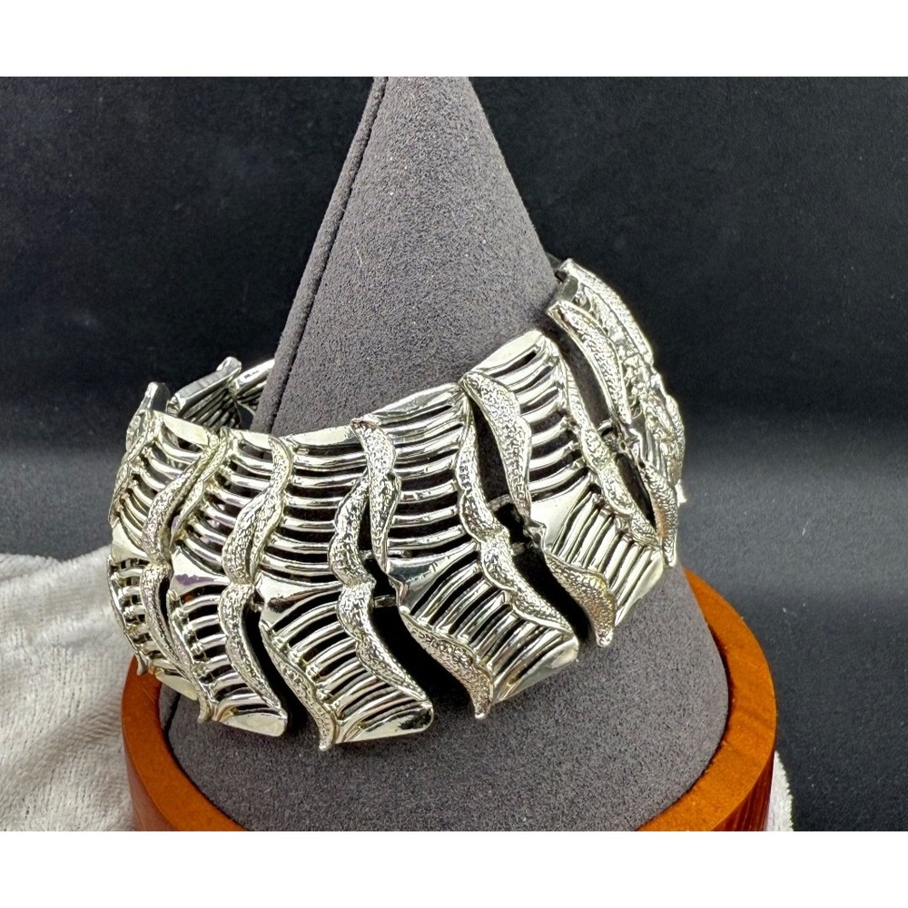 Vintage Coro Silver Tone Bracelet‎ Chunky Wide 7.5" Signed